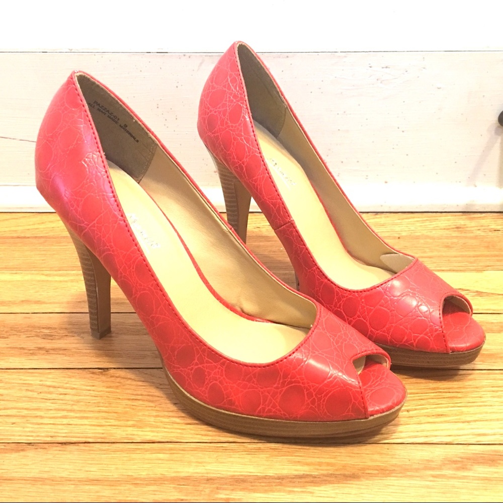 Red faux crocodile croc peeptoe pump high heel NEW